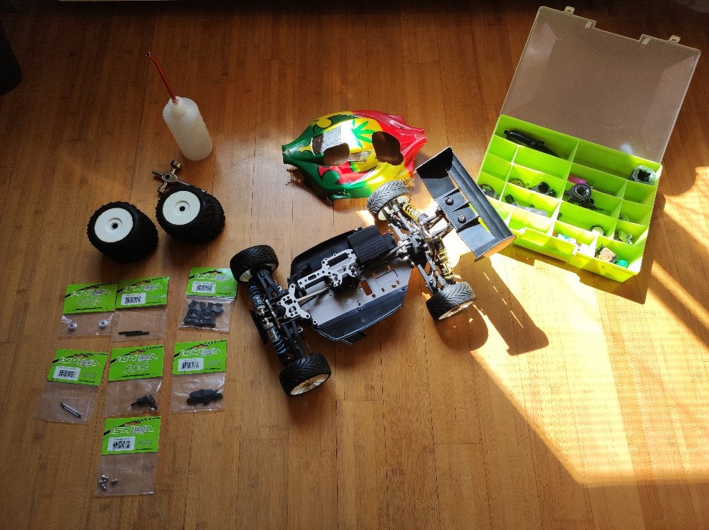 Ishima Rave 1:8 Roller met veel onderdelen, Hobby en Vrije tijd, Gebruikt, Auto offroad, Ophalen of Verzenden, Nitro