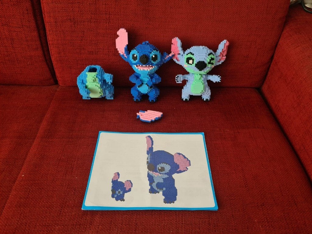 Stitch bouwsets, Ophalen
