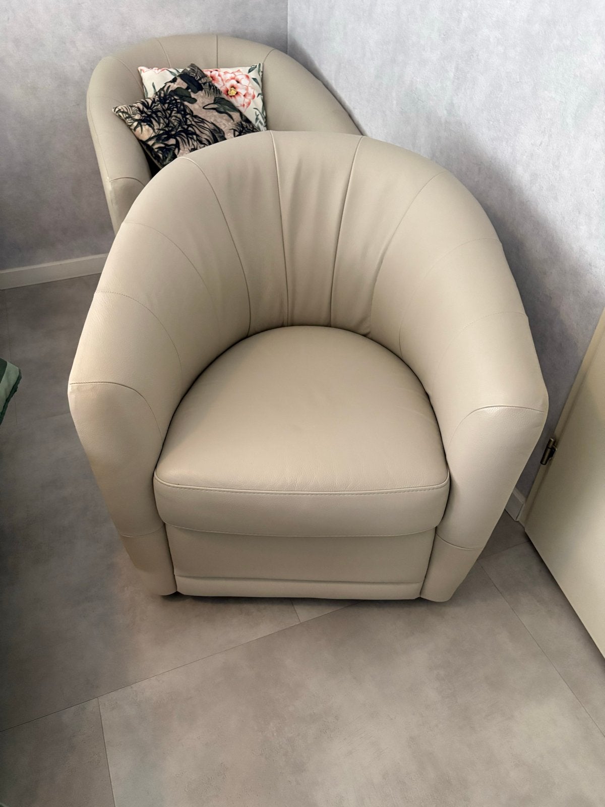 2x Draaibare Fauteuils - Crèmekleurig, Ophalen, Gebruikt, Overige materialen, 75 tot 100 cm