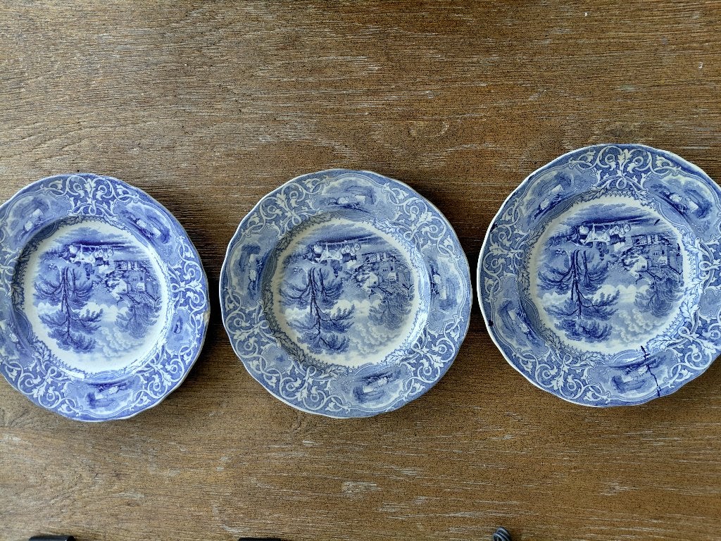 te koop 3 aparte antieke borden met mooie blauwe decoraties, Ophalen of Verzenden