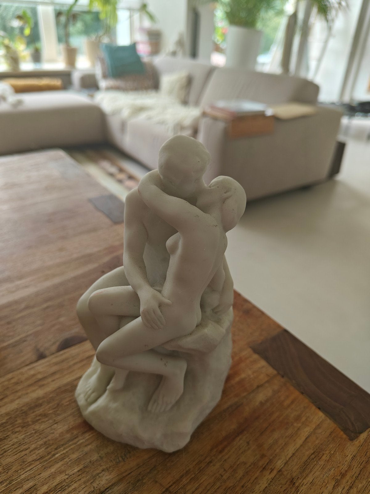 replica de kus - Rodin, wit beeld, Groep mensen, Minder dan 20 cm, Ophalen of Verzenden, Handgemaakt