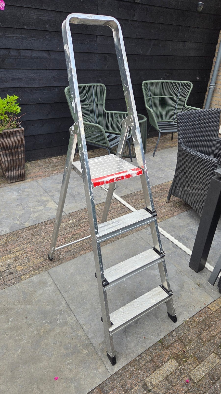 Stevige aluminium trap met 3 treden, Doe-het-zelf en Verbouw, Ladders en Trappen, Ophalen