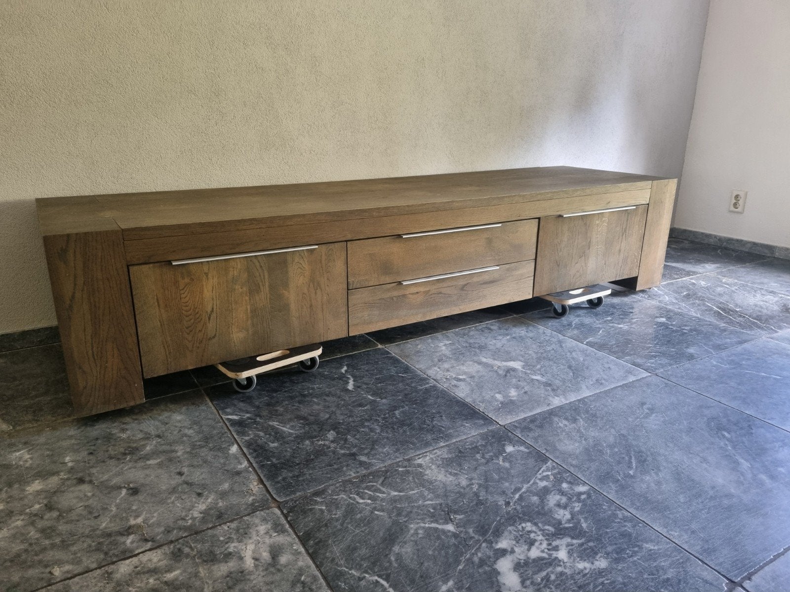 Goossens Quint TV dressoir - Eikenhout, Huis en Inrichting, Ophalen