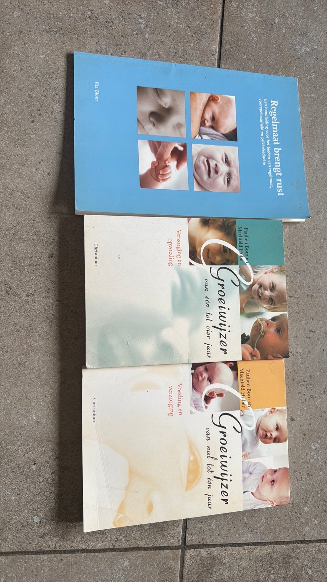 Drie opvoed boeken, Ophalen of Verzenden, Zo goed als nieuw, Zwangerschap en Bevalling