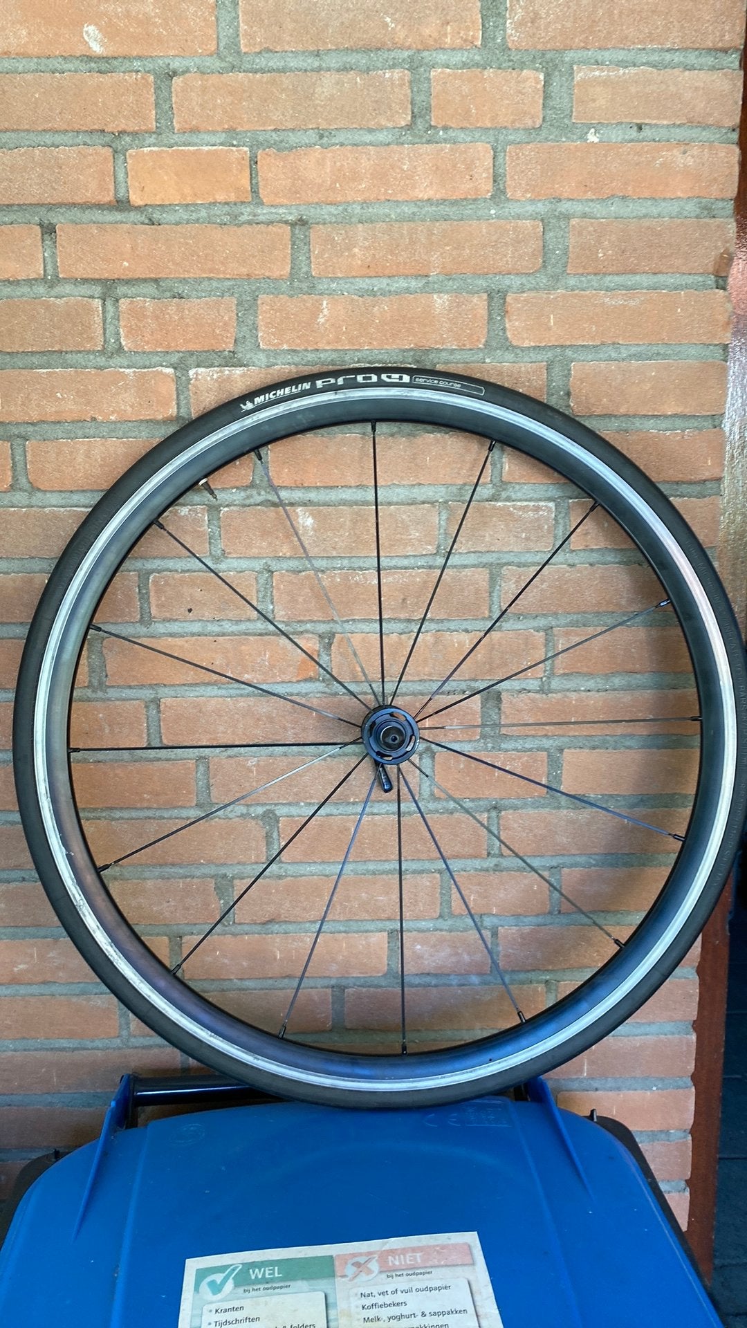 Shimano voorwiel racefiets, Fietsen en Brommers, Fietsonderdelen, Zo goed als nieuw, Aluminium, Racefiets, Ophalen
