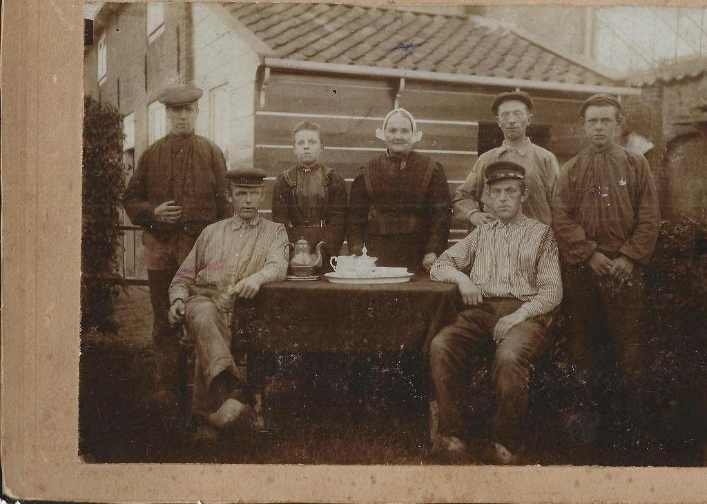 Westland Familie van Opoe van Halsteren Kabinetsfoto, Ophalen of Verzenden, Voor 1920, Ongelopen, Zuid-Holland