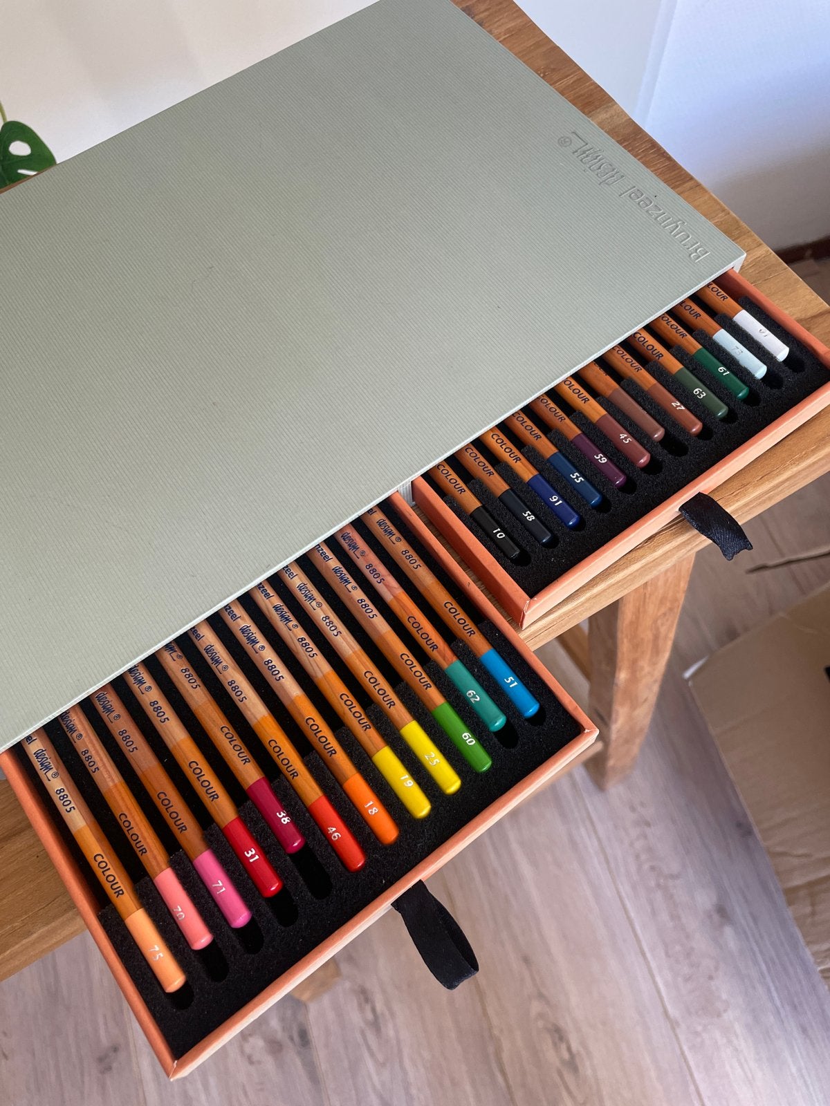 Bruynzeel Design Kleurpotloden Set - 48 Stuks, Ophalen, Zo goed als nieuw, Potlood of Stift