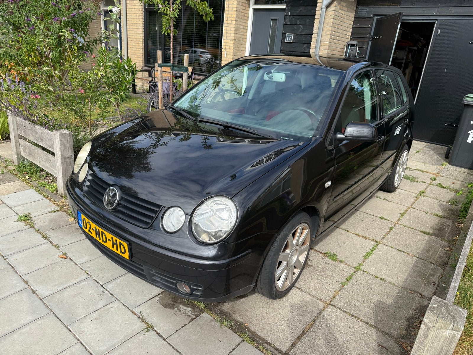 Volkswagen Polo 9n 1.4 2003 Zwart, Auto's, Volkswagen, Voorwielaandrijving, 4 cilinders, Zwart, Origineel Nederlands