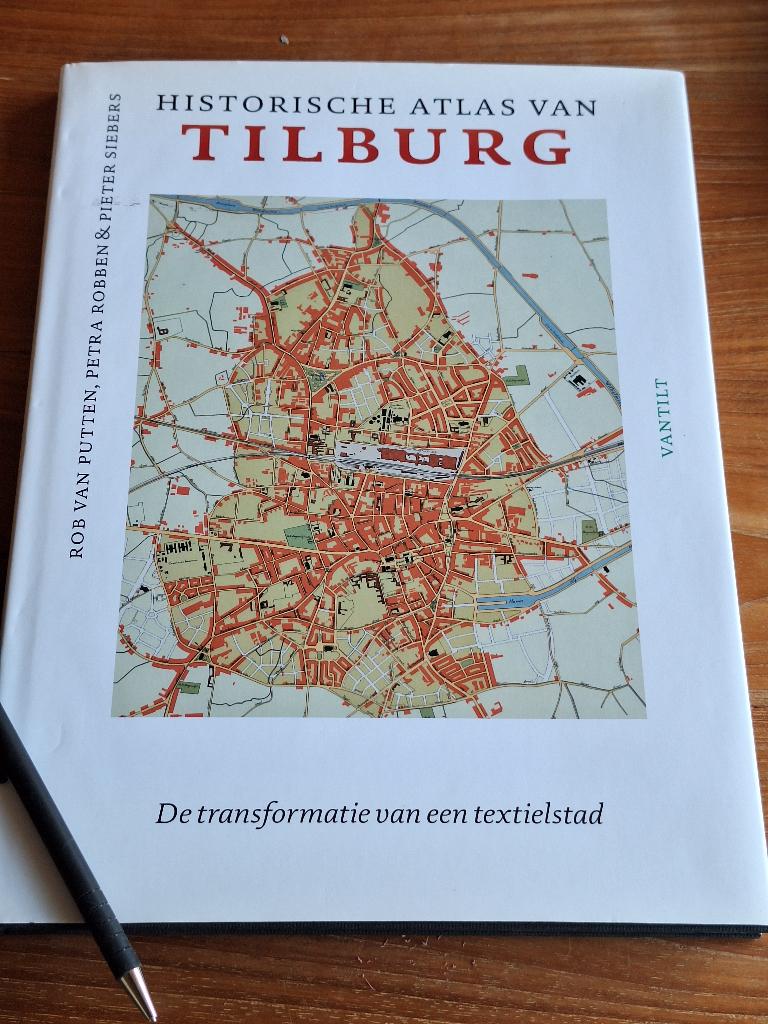 Historische atlas Tilburg transformatie van een textielstad, Ophalen of Verzenden, Tweede Wereldoorlog, Zo goed als nieuw, Overige onderwerpen