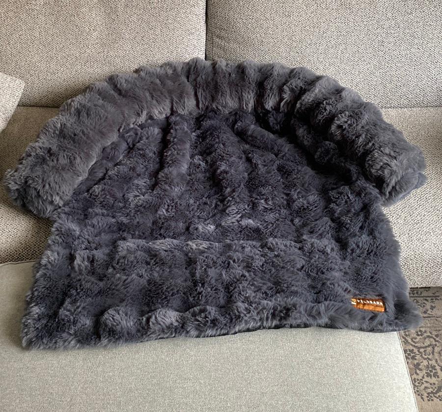 Pelsbarn bank kussen hond donkerblauw, Ophalen of Verzenden, Nieuw