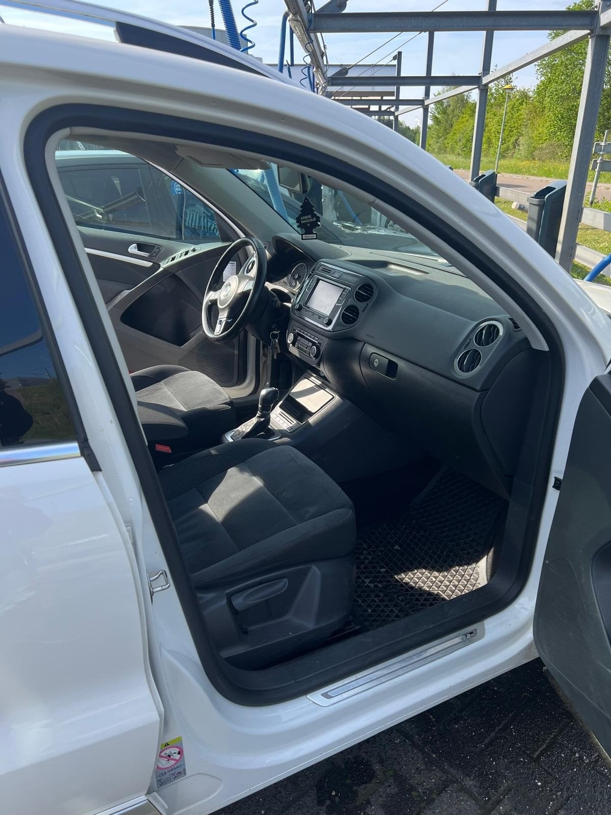 Foto 7 van Volkswagen Tiguan R-Line 2.0 TSI 155KW/210PK 4M 7-DSG 2012 W