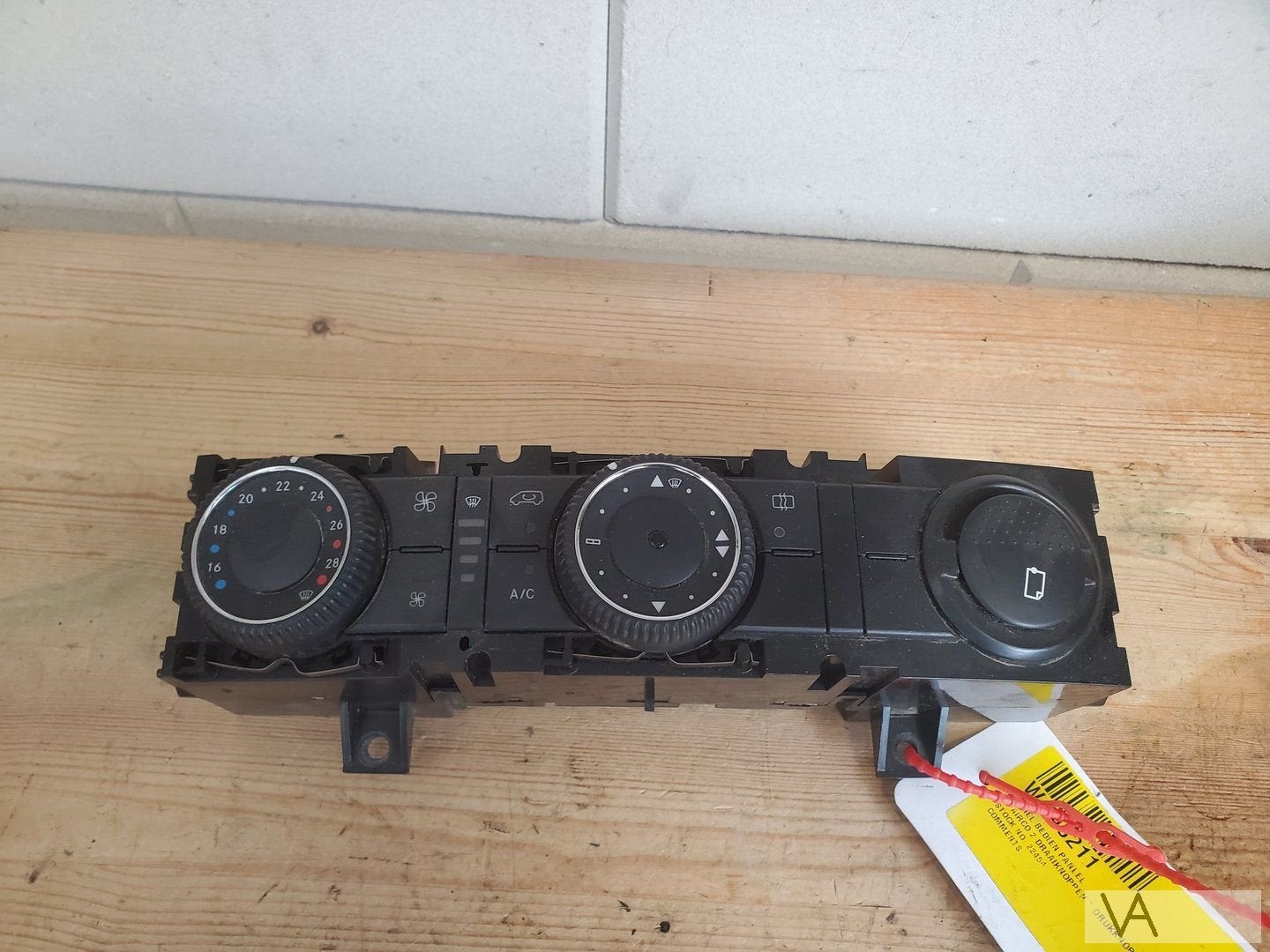 Mercedes Sprinter W906 kachelpaneel airco a9069063000kz €50, Auto-onderdelen, Gebruikt, -, Ophalen of Verzenden, -