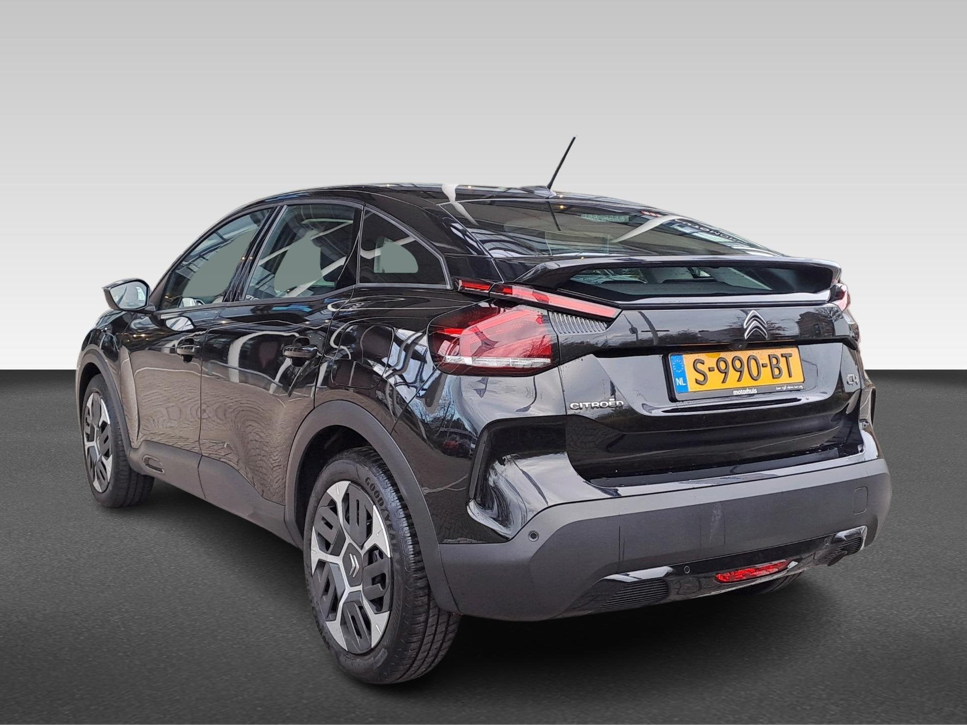 Citroën C4 1.2 PureTech 100pk Feel, Auto's, 101 pk, Gebruikt, Zwart, Origineel Nederlands