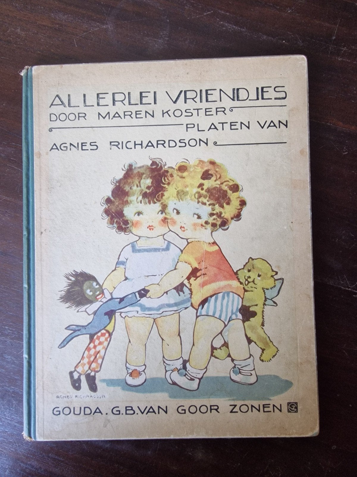 Allerlei Vriendjes - Maren Koster & Agnes Richardson, Ophalen of Verzenden, Gelezen, Maren Koster, Agnes Richardson, Fictie algemeen