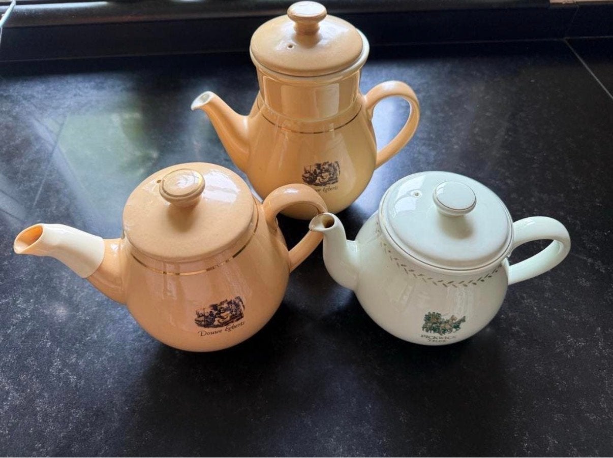 Douwe Egberts en Pickwick theepot en koffiepotten set, Gebruikt, Overige merken, Keramiek, Ophalen of Verzenden