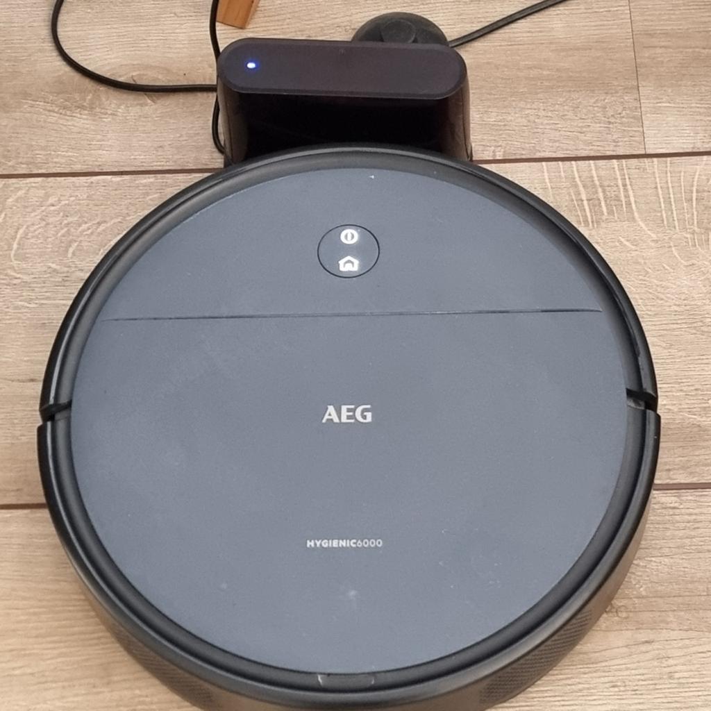Robotstofzuiger te koop, Ophalen, Zo goed als nieuw, Robotstofzuiger