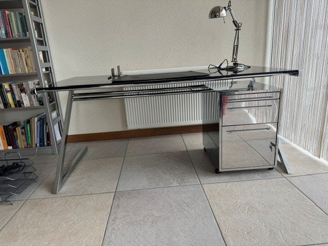 Bureau design, Ophalen, Zo goed als nieuw, Zilver, Modern