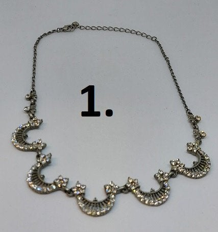 Te koop diverse vintage halskettingen + 1 armband. Bieden, Sieraden, Tassen en Uiterlijk, Kettingen, Overige materialen, Overige kleuren