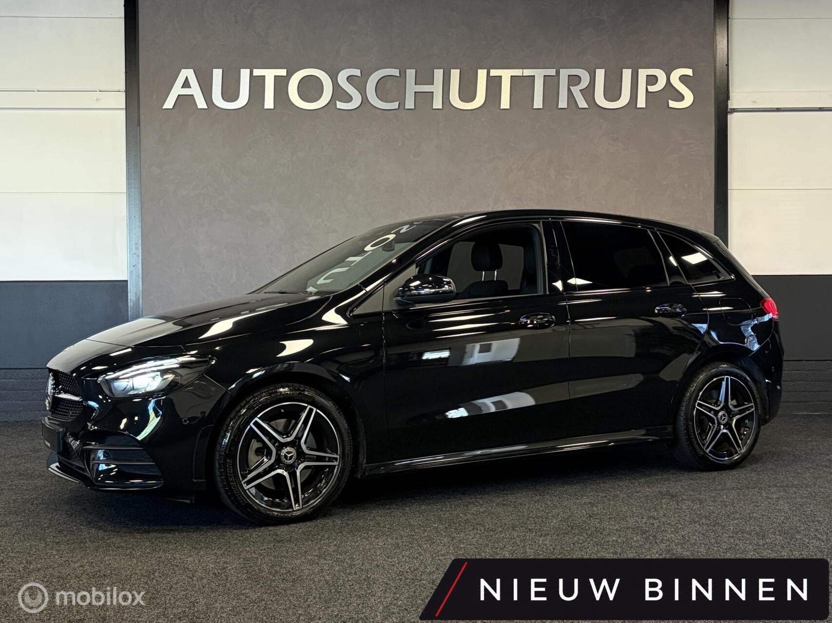 Mercedes B-klasse 250 e AMG Line SOH 94% / SFEER / STOELVERW, Auto's, Mercedes-Benz, Gebruikt, Zwart, 4 cilinders, Zwart