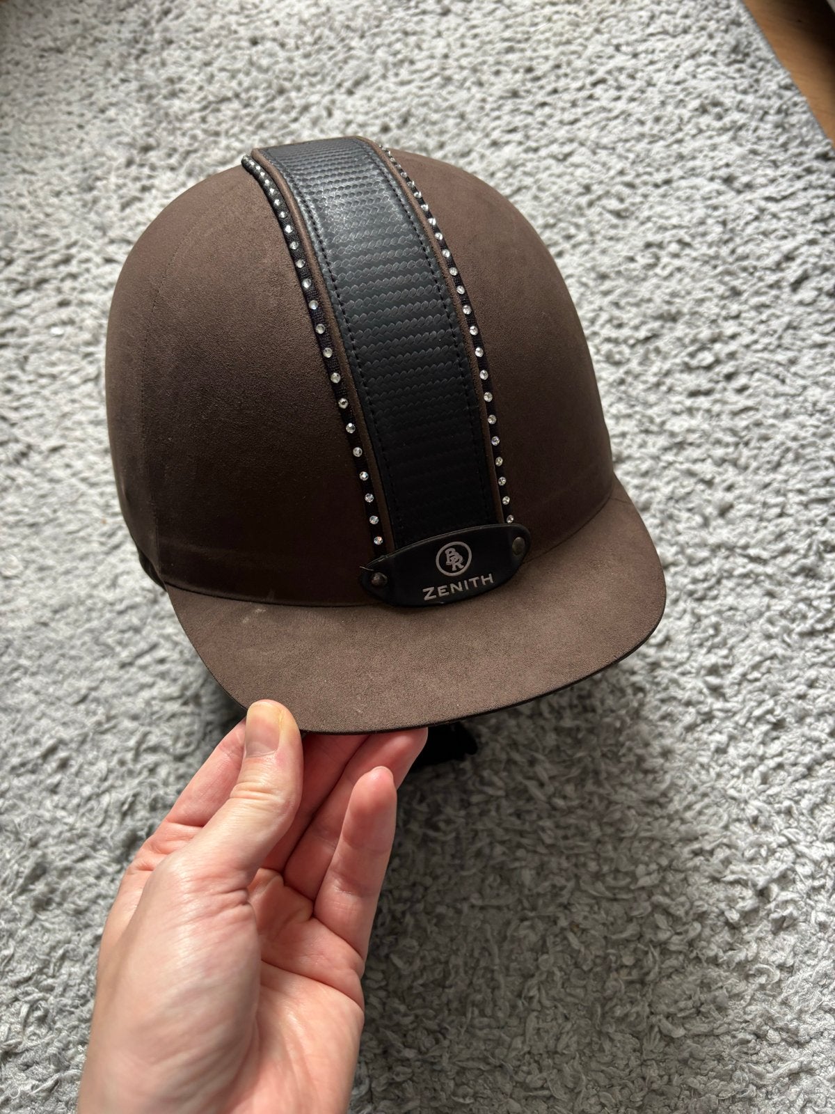 Zenith cap/ rijhelm, Dieren en Toebehoren, Ophalen, Zo goed als nieuw, Bruin, Veelzijdigheid