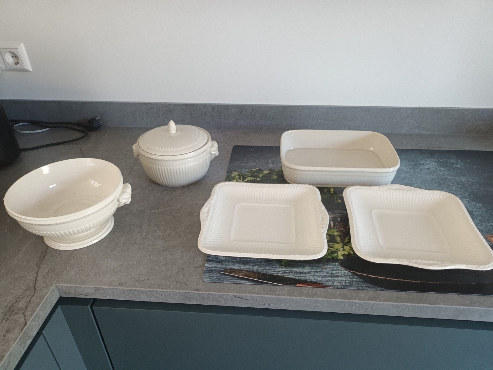 Wedgwood Edme Schalen en Ovenschaal Set, Ophalen, Zo goed als nieuw, Compleet servies, Wedgwood