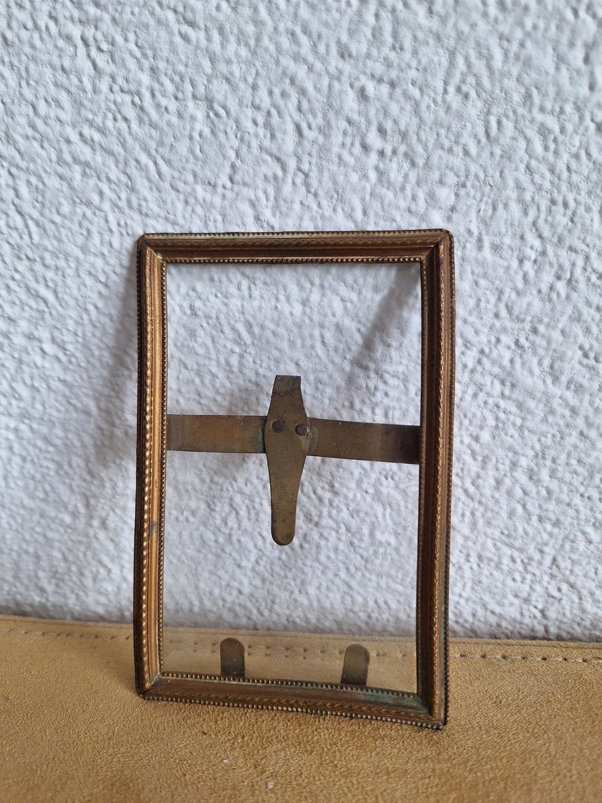 Antieke fotolijstje van metaal met geslepen glas, Ophalen