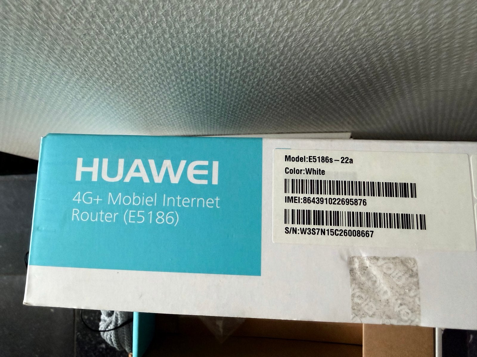 Huawei E5186 4G+ LTE Router (300 Mbps) - Wit, Ophalen of Verzenden, Zo goed als nieuw, Router