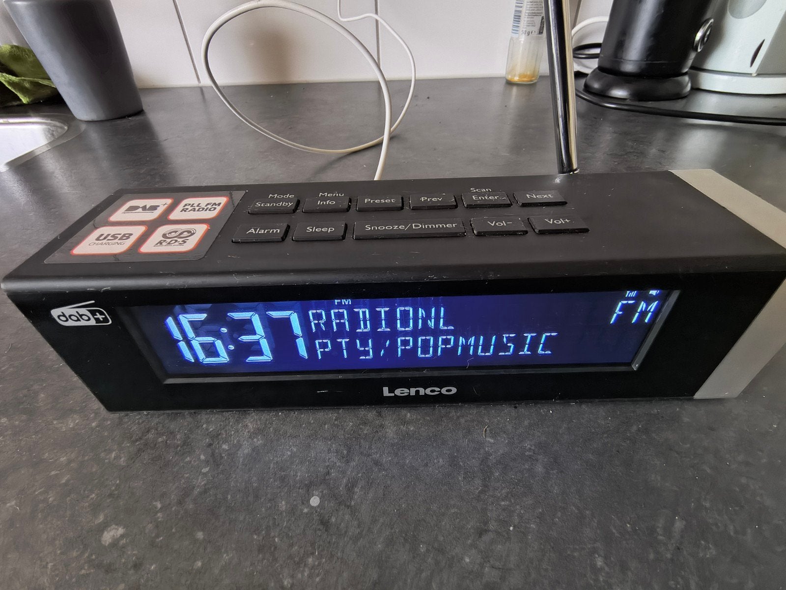 Lenco Cr 630 BK stereo wekkerradio met Dab+ en Fm