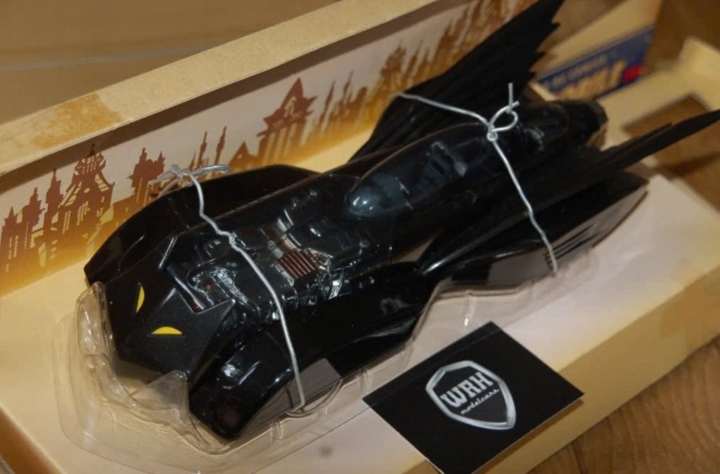 1:18 2000 BATMBILE BATMAN DC COMICS CORGI see info WRH, Verzenden, Zo goed als nieuw, Auto, Overige merken
