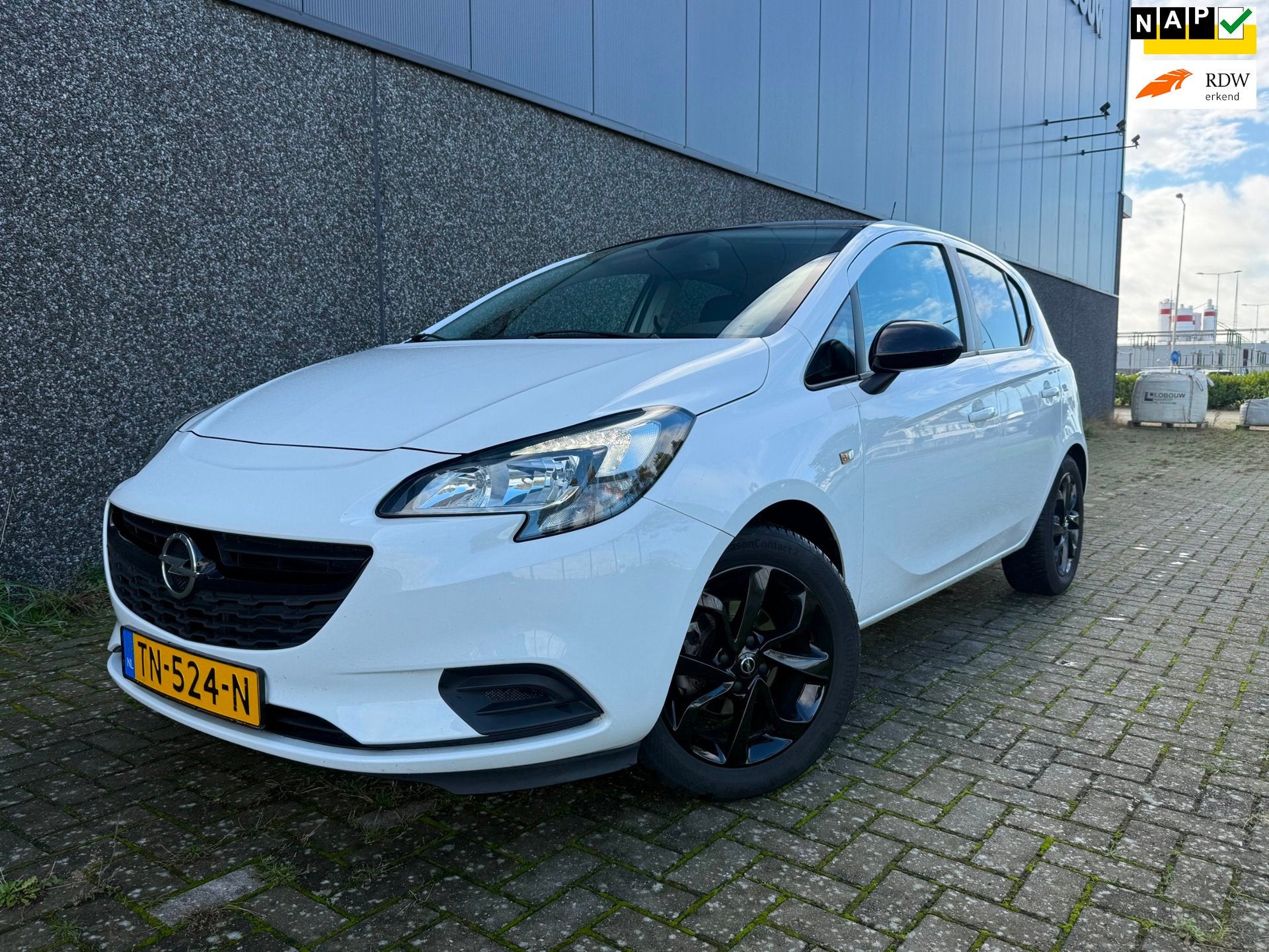 Opel Corsa 1.4 Black Edition/Navi/Carplay/PDC/Cruise/Trekhaa, Auto's, Voorwielaandrijving, Gebruikt, 4 cilinders, Origineel Nederlands