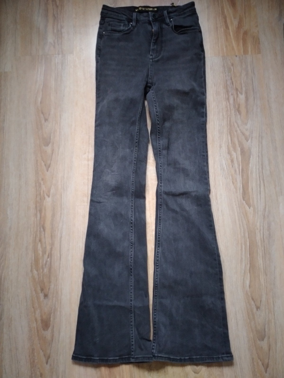 nette flair jeans van Two Sisters maat W26/L32, Kleding | Dames, Ophalen of Verzenden, W27 (confectie 34) of kleiner, Gedragen