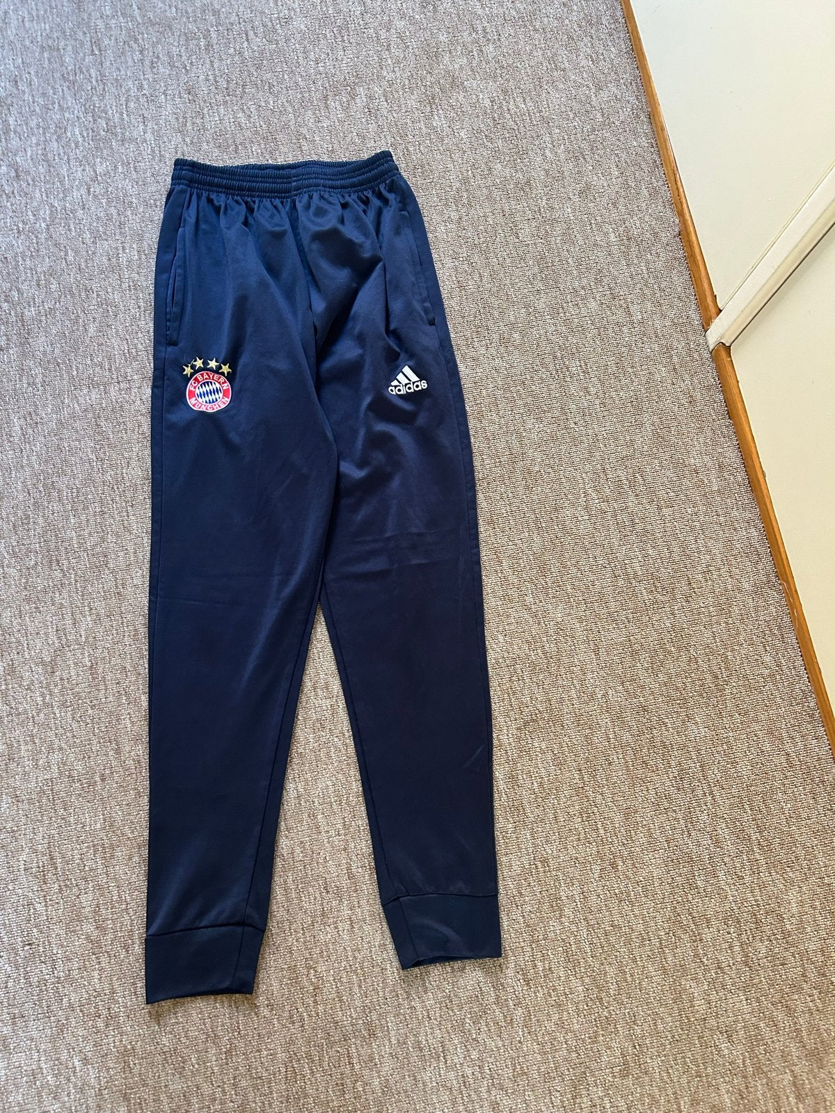 Adidas FC Bayern München trainingsbroek - Maat S, Maat S, Ophalen of Verzenden, Zo goed als nieuw, Broek