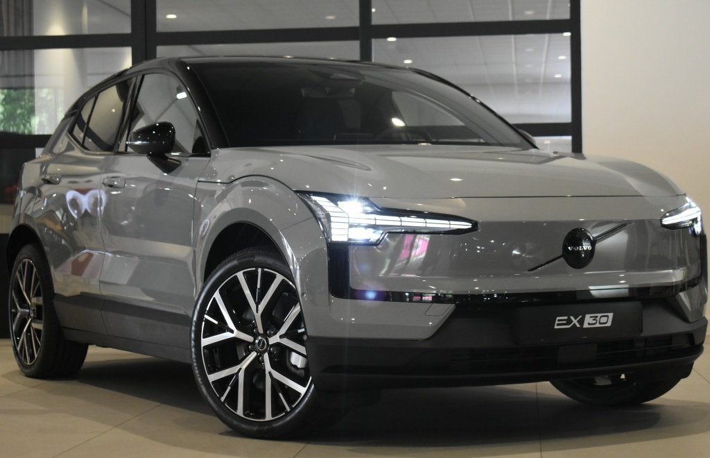 Volvo EX30 P8 AWD Ultra Black Edition Europa 428pk/69kWh | 2, Auto's, Automaat, 0 cilinders, EX30, Nieuw
