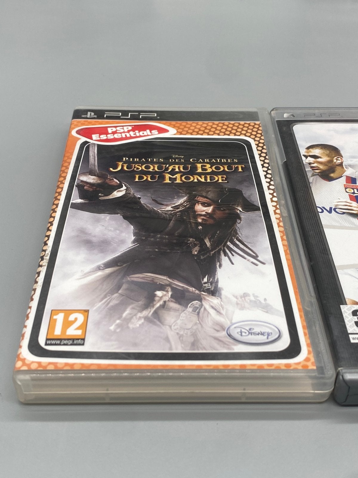 PSP games bundel – Pirates of the Caribbean & FIFA 09, 2 spelers, Ophalen of Verzenden, Vanaf 3 jaar, EA Games, Disney Interactive