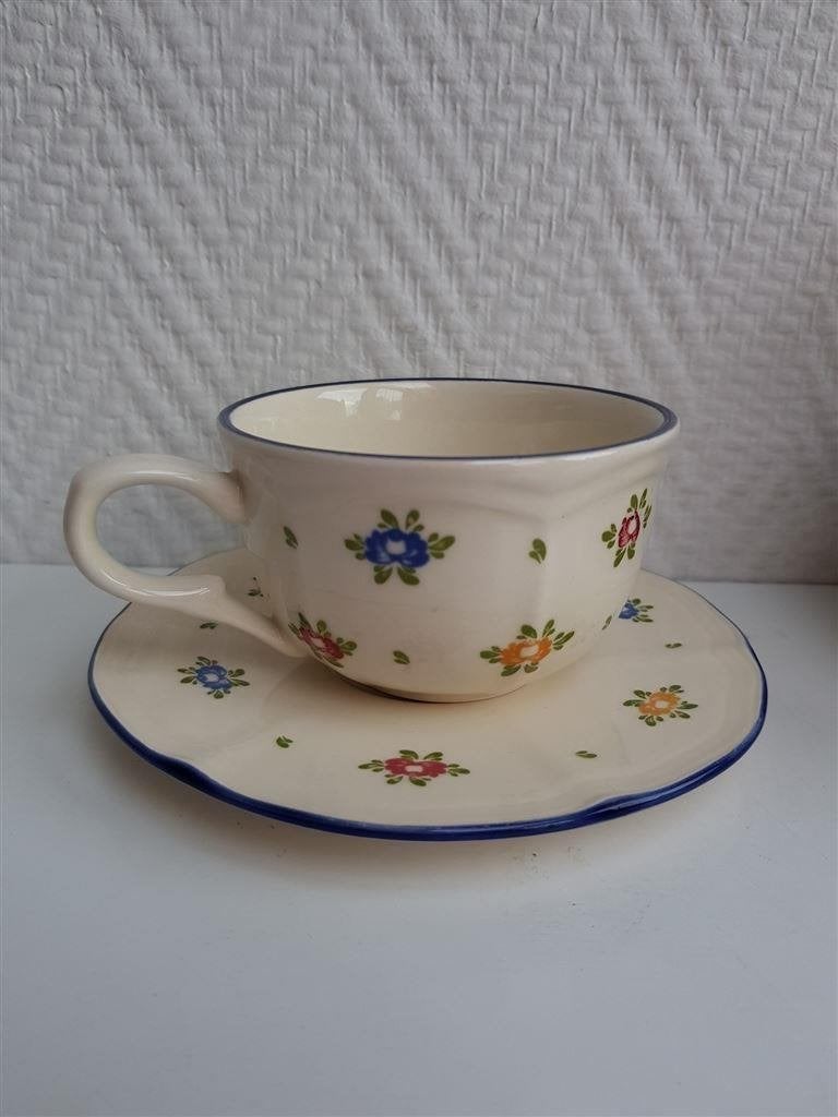 Zeller Petit Rose kop en schotels, prijs per stuk, Ophalen of Verzenden, Zo goed als nieuw, Bord(en), Overige stijlen