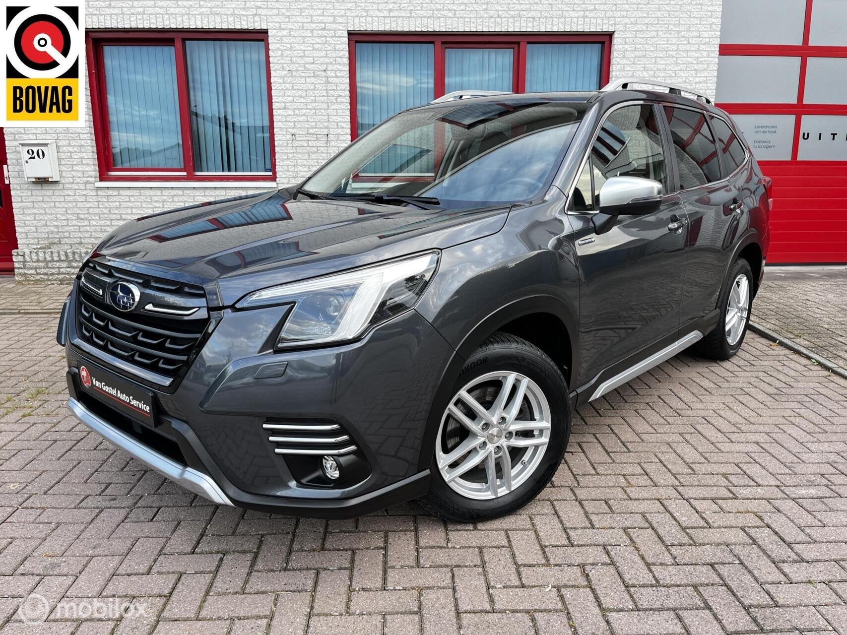 Subaru Forester 2.0i e-BOXER Luxury, Automaat, Zwart, 4 cilinders, 150 pk