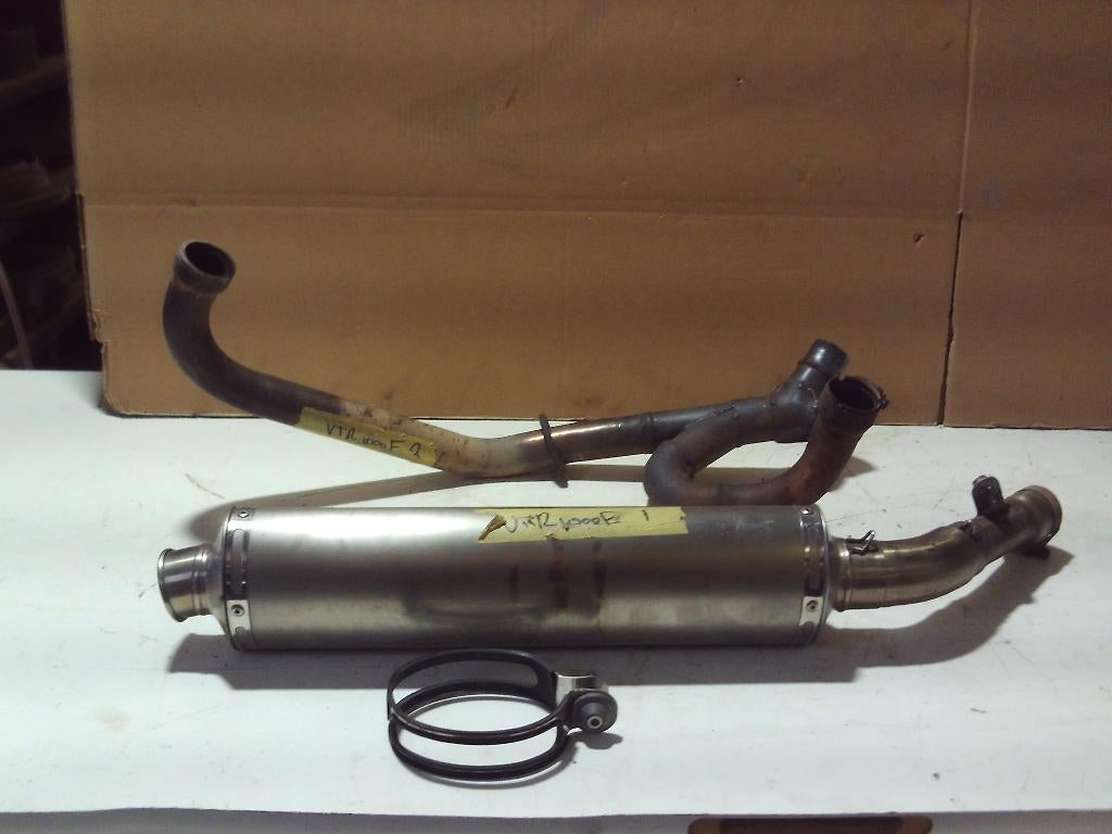 Complete uitlaat(bochten met demper)Honda VTR firestorm97-00, Ophalen of Verzenden, Gebruikt