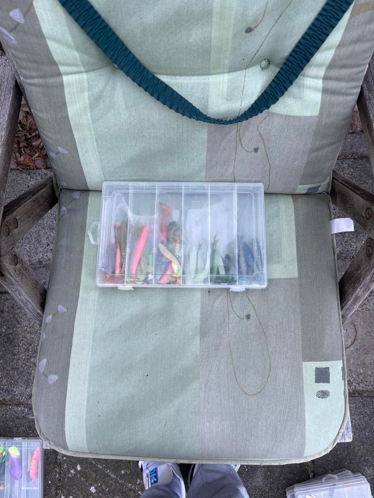 Viskoffer met diverse aasjes en 2 complete Nays sets, Ophalen of Verzenden, Gebruikt, Koffer of Tas