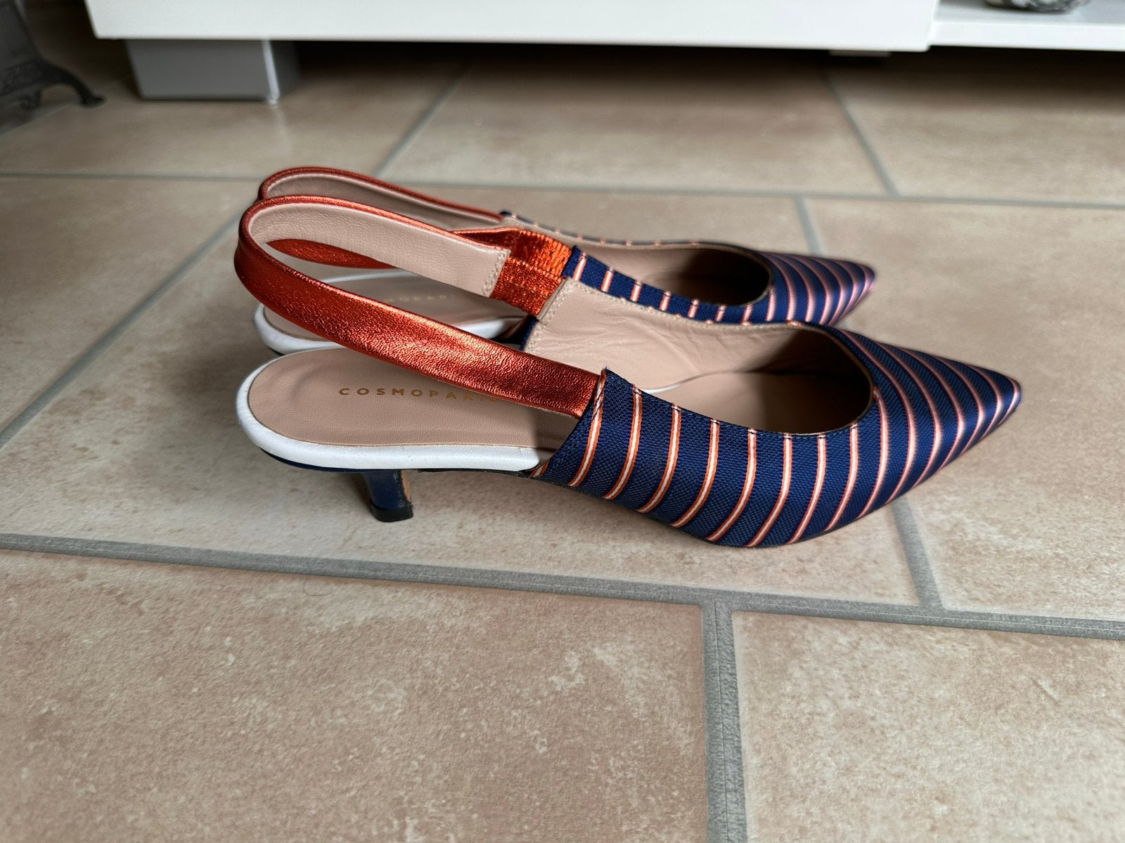 COSMOPARIS Slingback Pumps Maat 38 - Blauw/Oranje Gestreept, Pumps, Blauw, Ophalen of Verzenden, Zo goed als nieuw