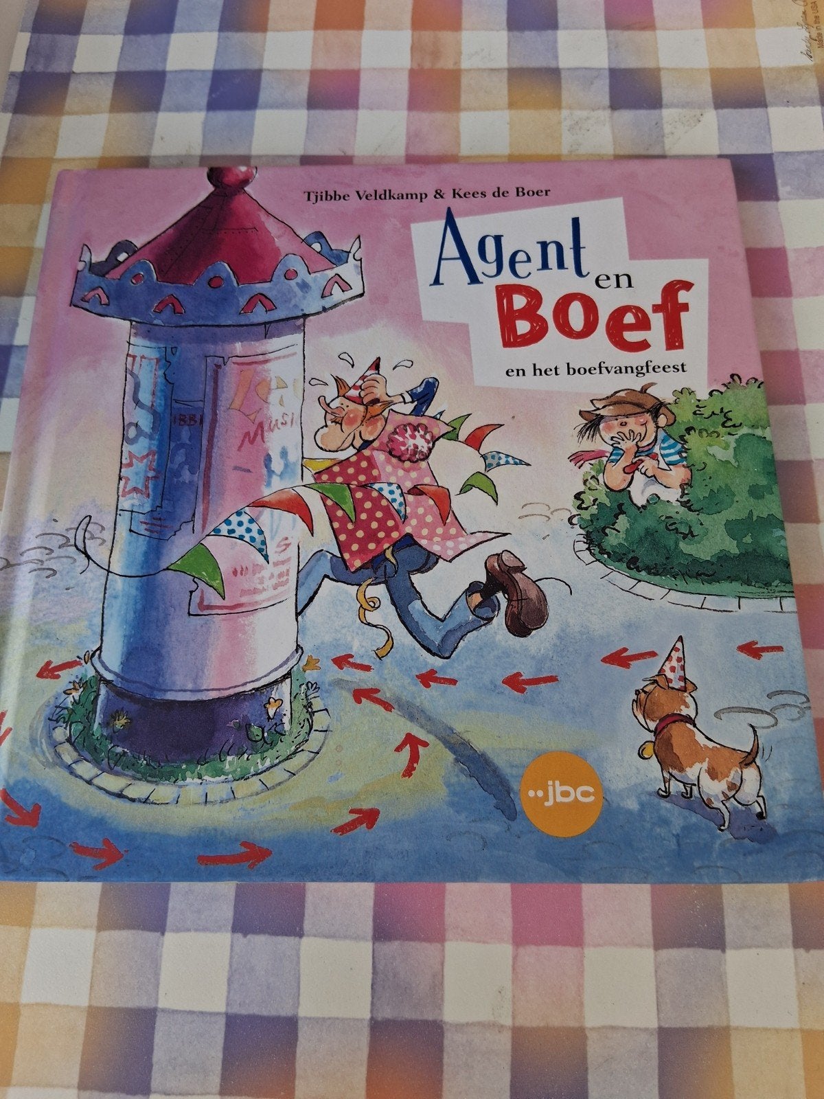 boek tjibbe veldkamp - agent en boef en het boefvangfeest, Ophalen of Verzenden, Gelezen, Fictie algemeen