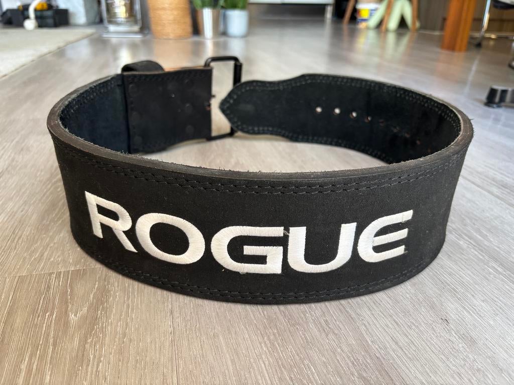 Rogue Echo 10mm Lifting Belt – Maat M | Leer | Krachtsport, Sport en Fitness, Fitnessmaterialen, Ophalen of Verzenden, Zo goed als nieuw