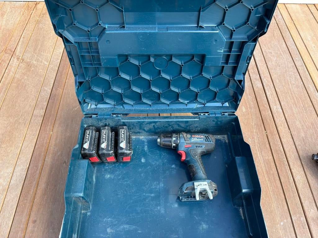 Bosch GSR 14.4-2 LI Boor-/Schroefmachine met 3 accu's, Ophalen of Verzenden, Gebruikt, Minder dan 400 watt, Boor- en Schroefmachine