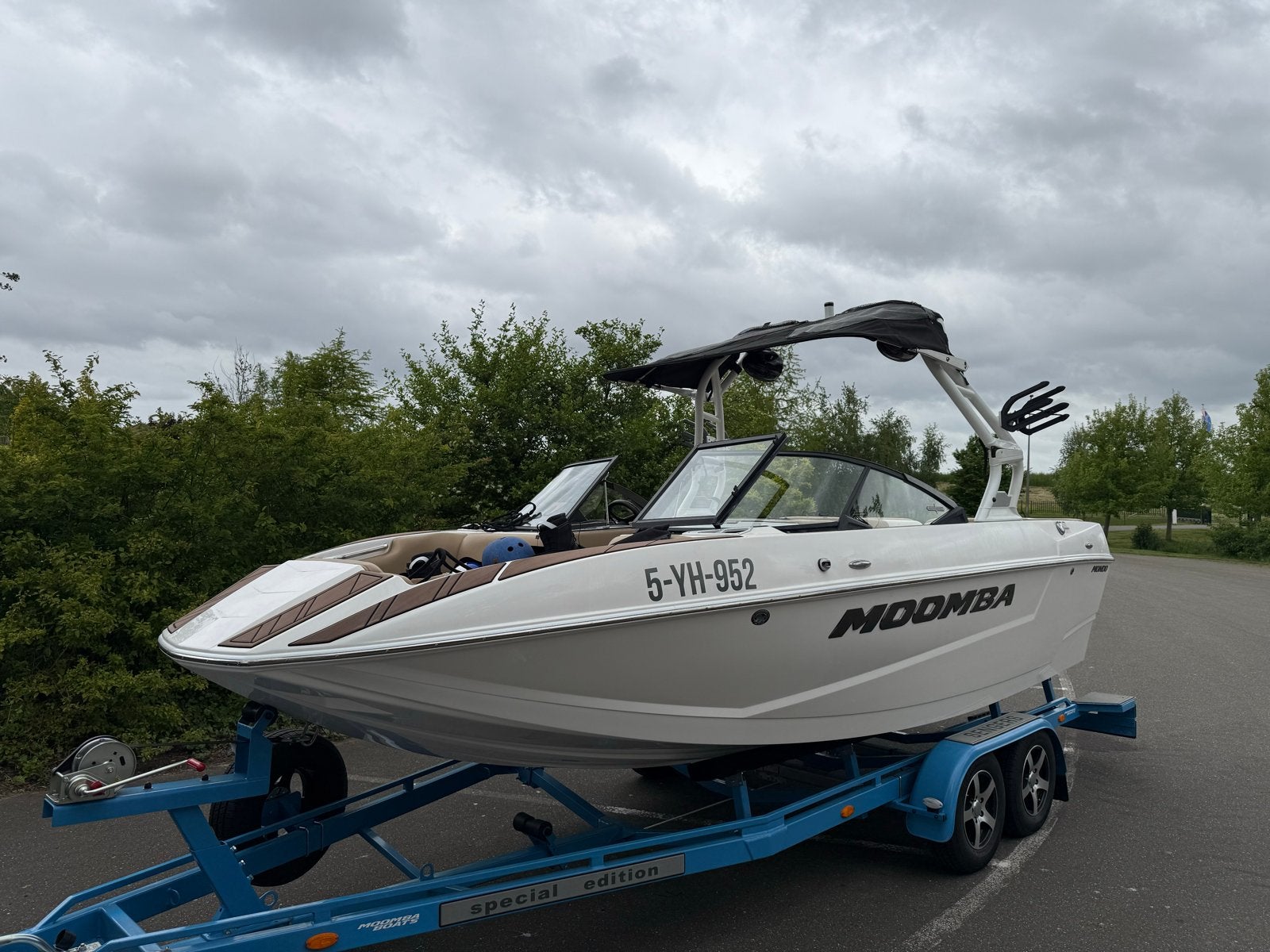 Moomba Mondo 2022 wakesurf boot - Zo goed als nieuw, Watersport en Boten, Ophalen, Zo goed als nieuw, Overige merken