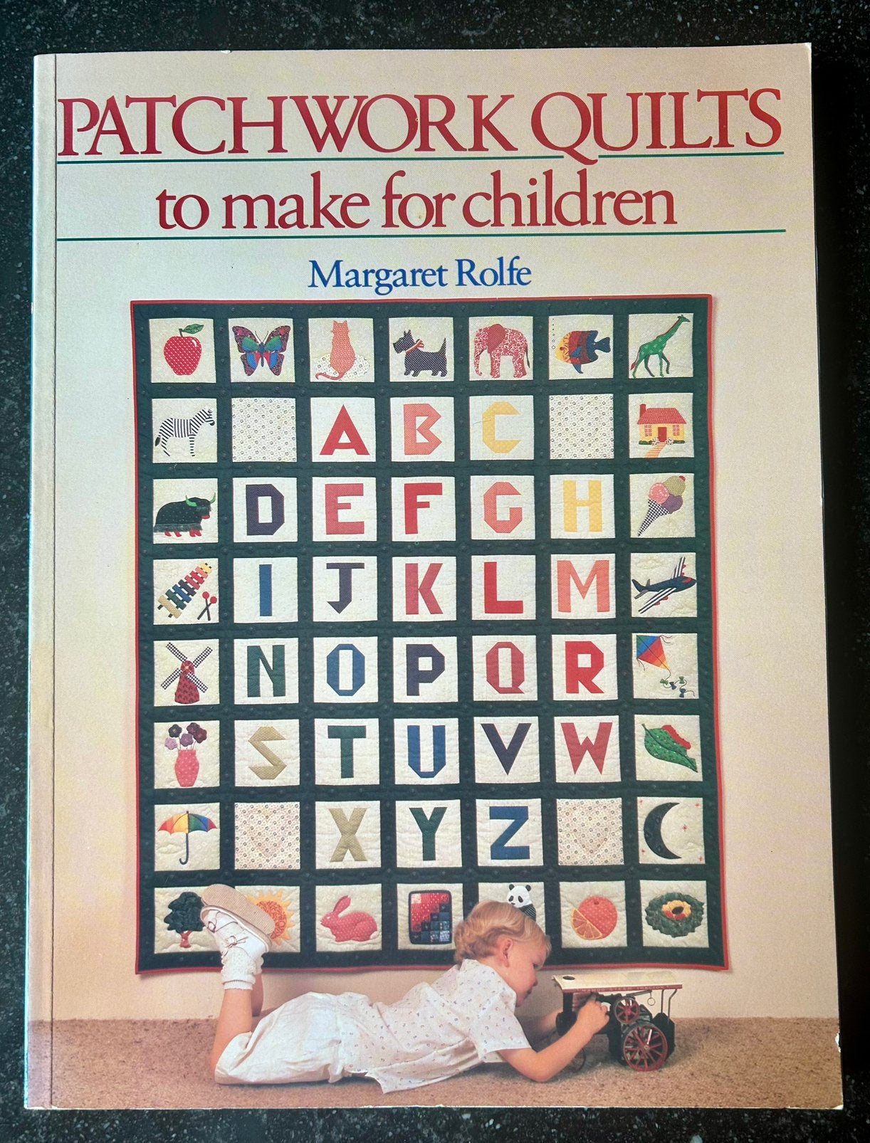 Margaret Rolfe - Patchwork Quilts - to make for children, Ophalen of Verzenden, Zo goed als nieuw, Borduren en Naaien, Margaret Rolfe