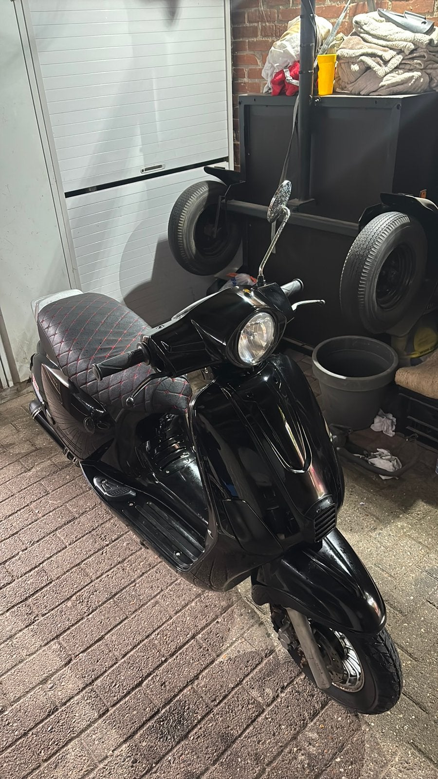 Scooter, Ophalen, Maximaal 45 km/u, Zo goed als nieuw, Benzine