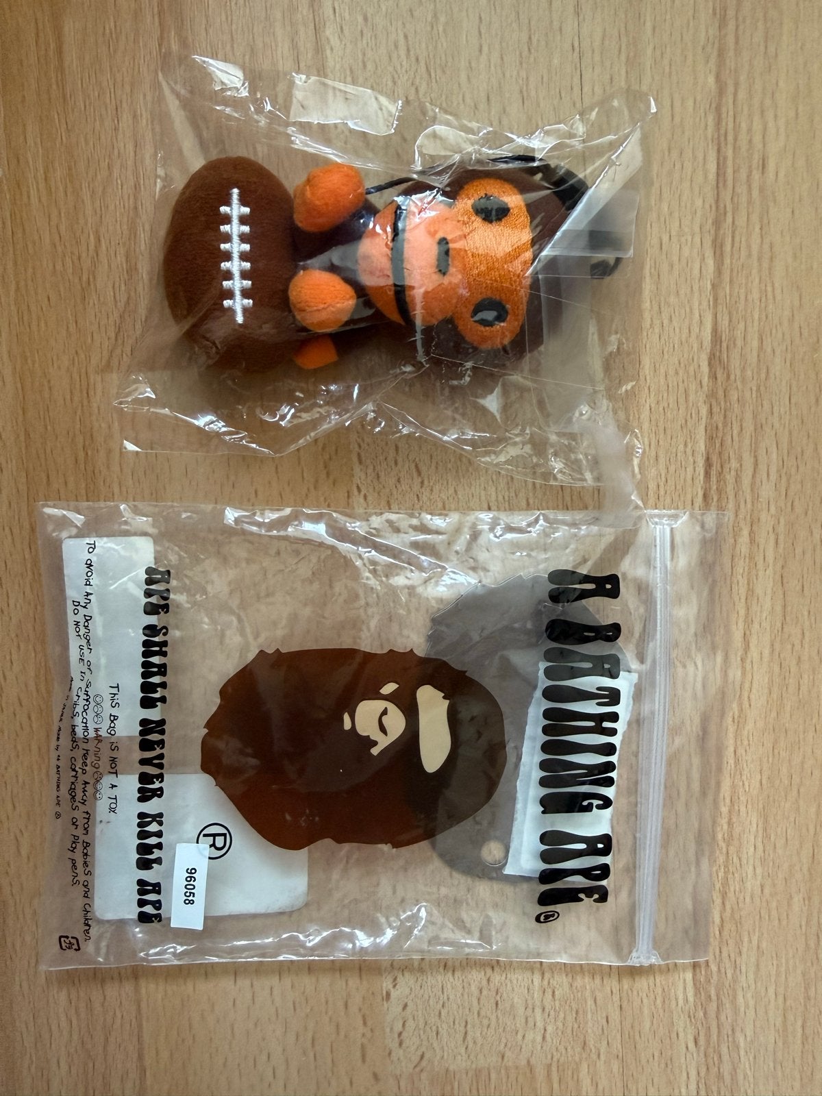 BAPE A Bathing Ape sleutelhangers en accessoires, Verzenden, Nieuw