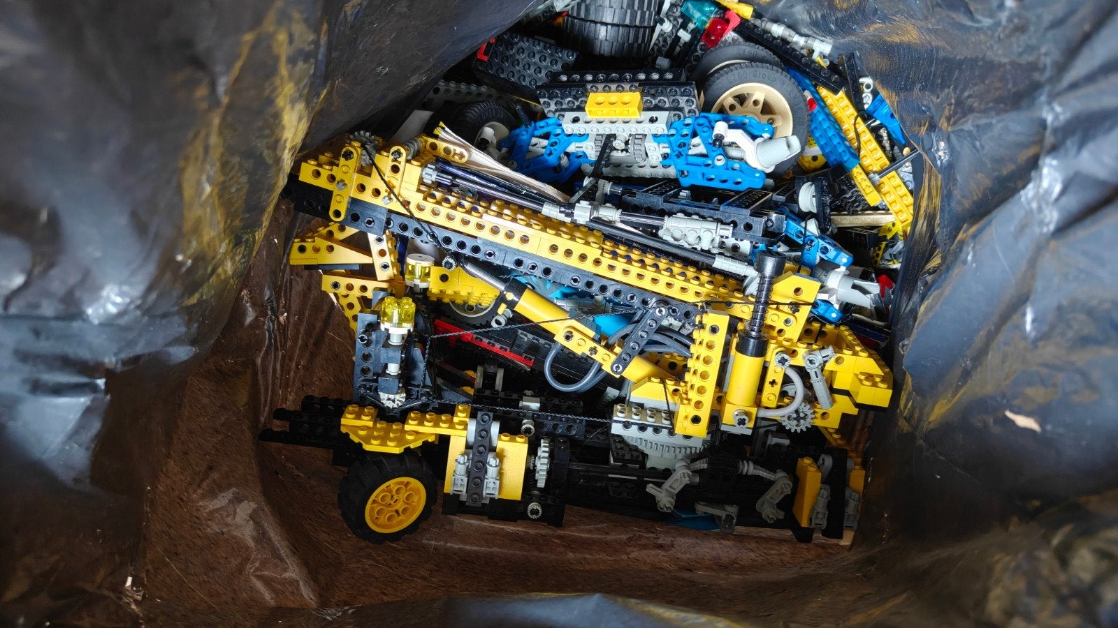 Technisch lego, Ophalen