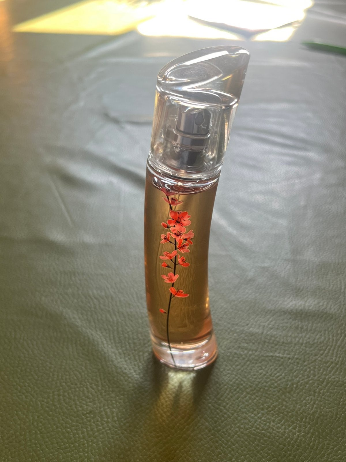 Eau de parfum Flower Kenzo Ikebana, Ophalen of Verzenden, Zo goed als nieuw, Parfumfles