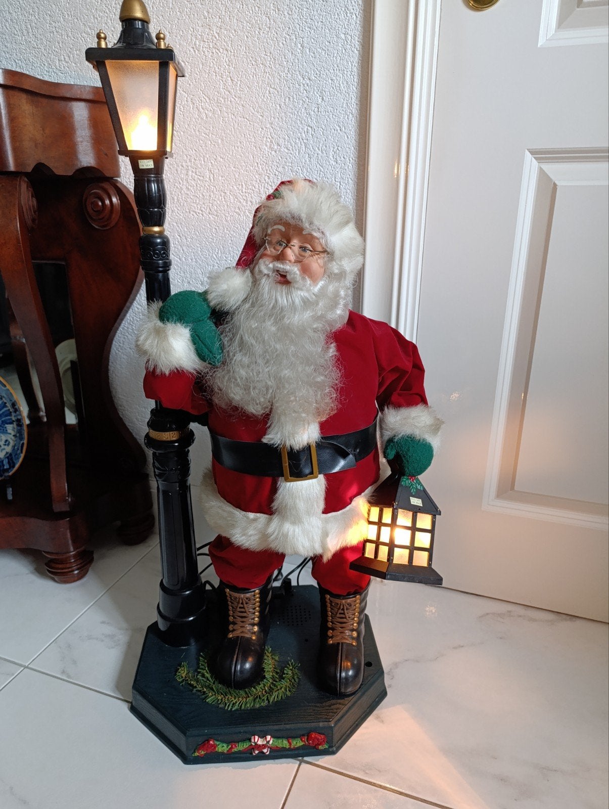 Holiday creations bewegende kerstman met licht en geluid, Ophalen, Gebruikt