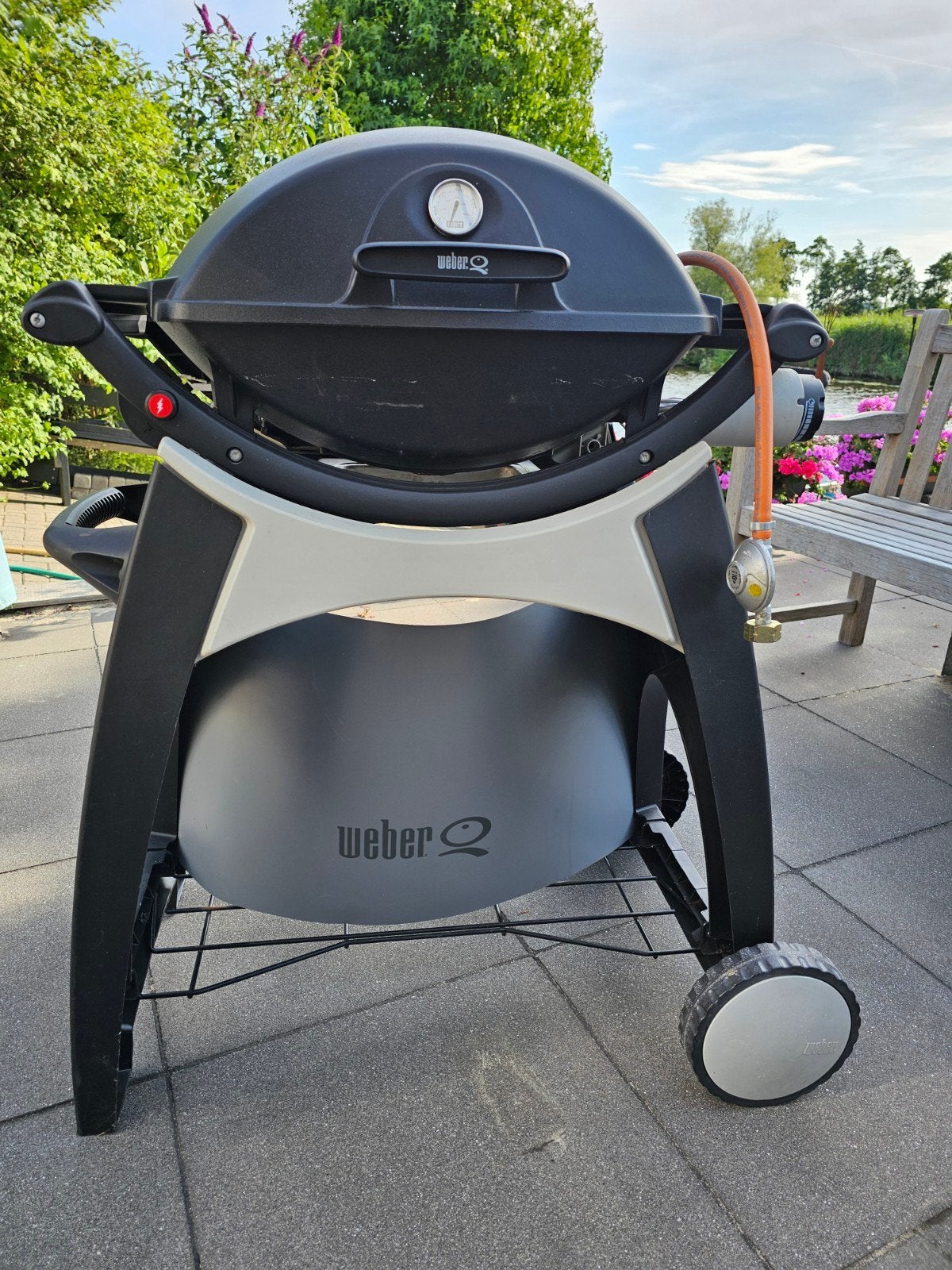 Weber gas bbq, Tuin en Terras, Barbecue-accessoires, Ophalen of Verzenden, Zo goed als nieuw, Weber gas bbq.